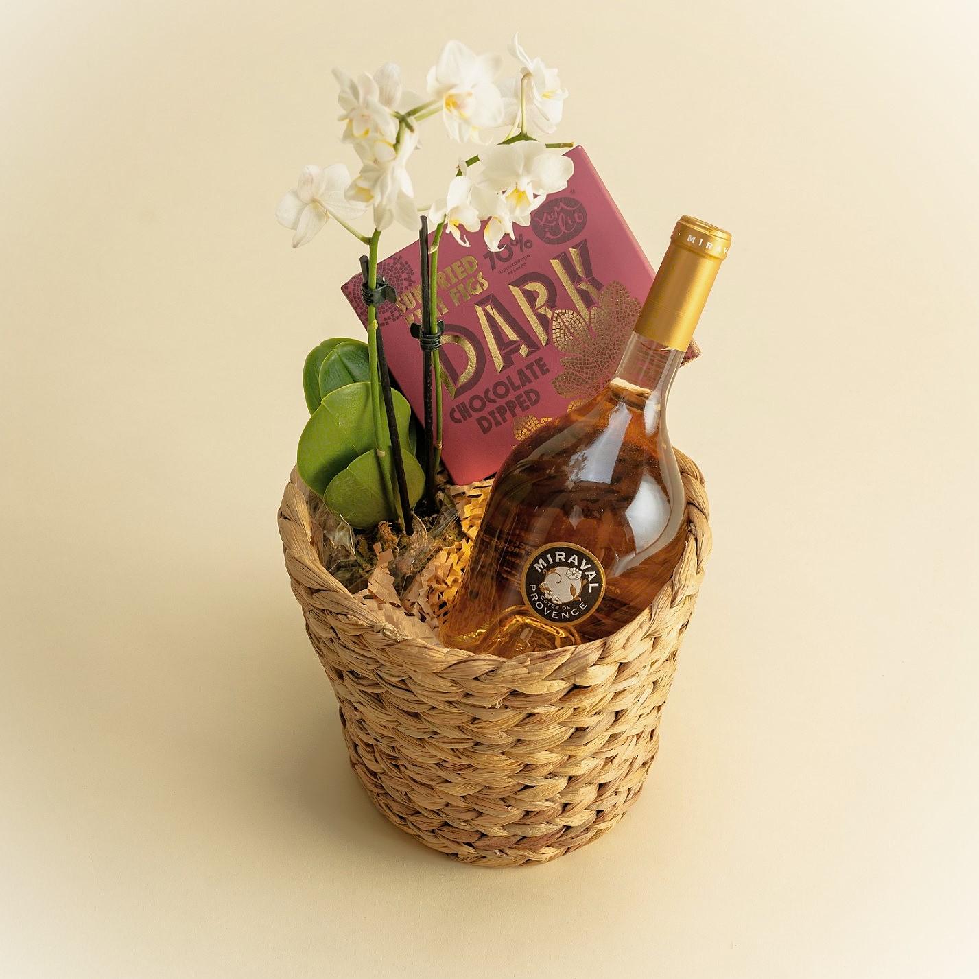 eleganceinpink pinksparklingwinedriedfigsdippedindarkchocolateorchidplantgiftbasket