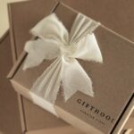 masticislandherbalteamasicchocolatesundiaryceramicpotgiftbox